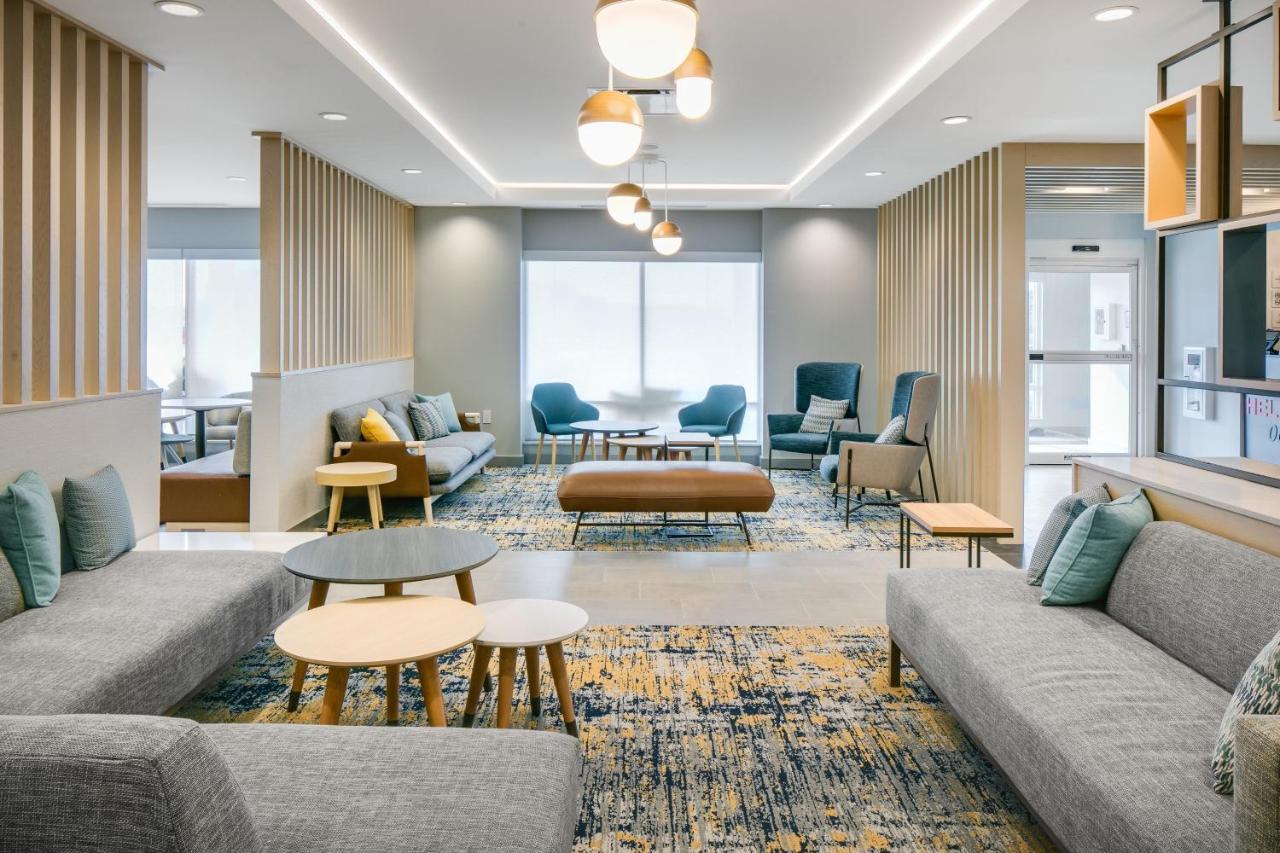 Towneplace Suites By Marriott Oconomowoc Εξωτερικό φωτογραφία