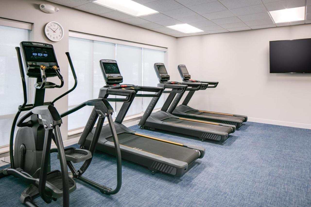 Towneplace Suites By Marriott Oconomowoc Εξωτερικό φωτογραφία